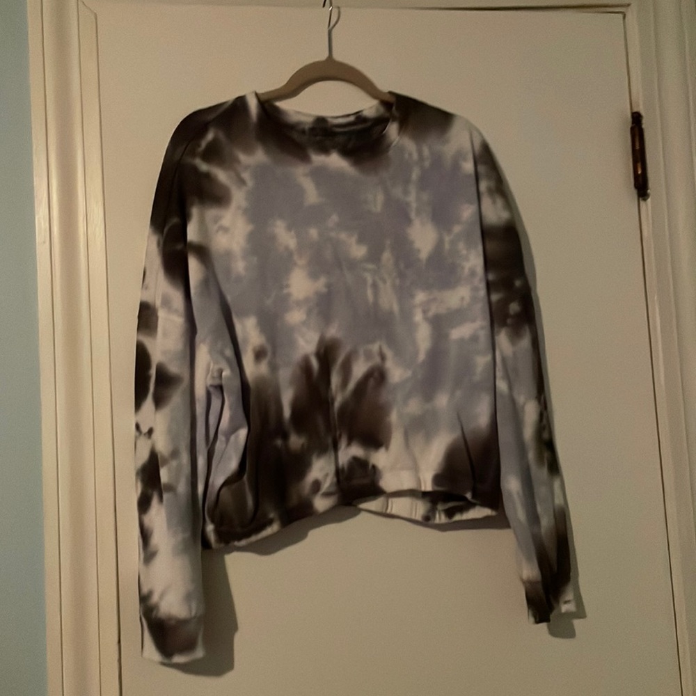 garage crew neck